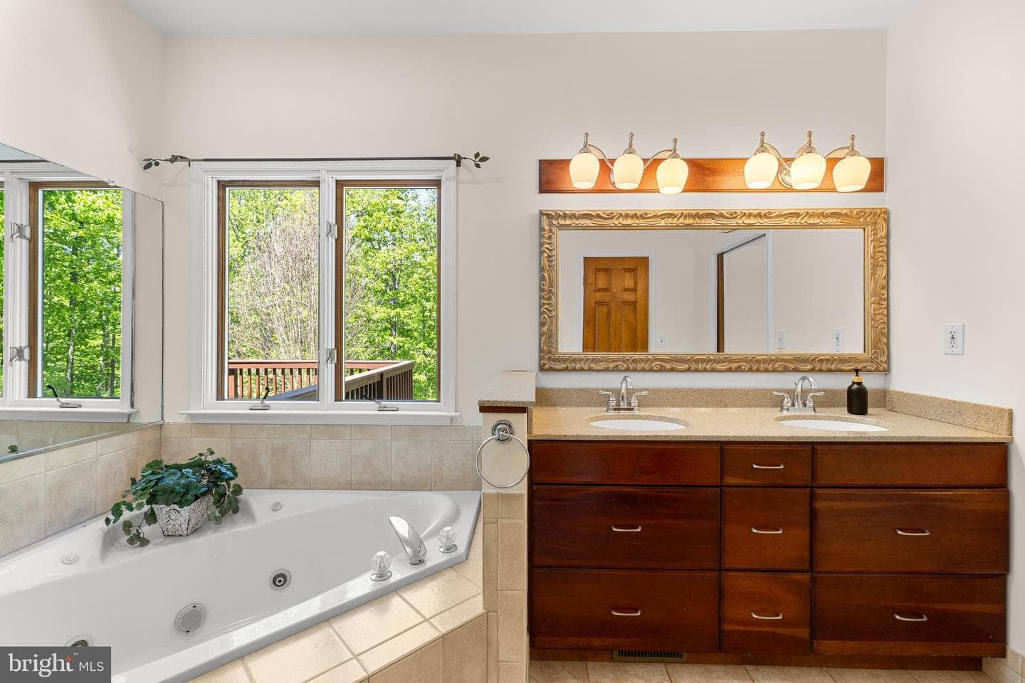 136 Holly Berry Road photo 58