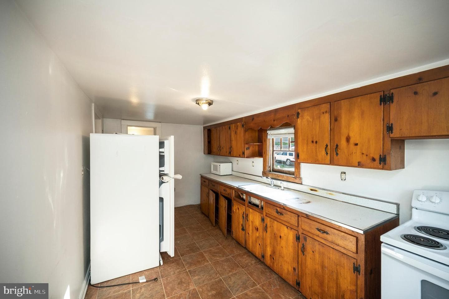 268 Cambridge Street photo 27