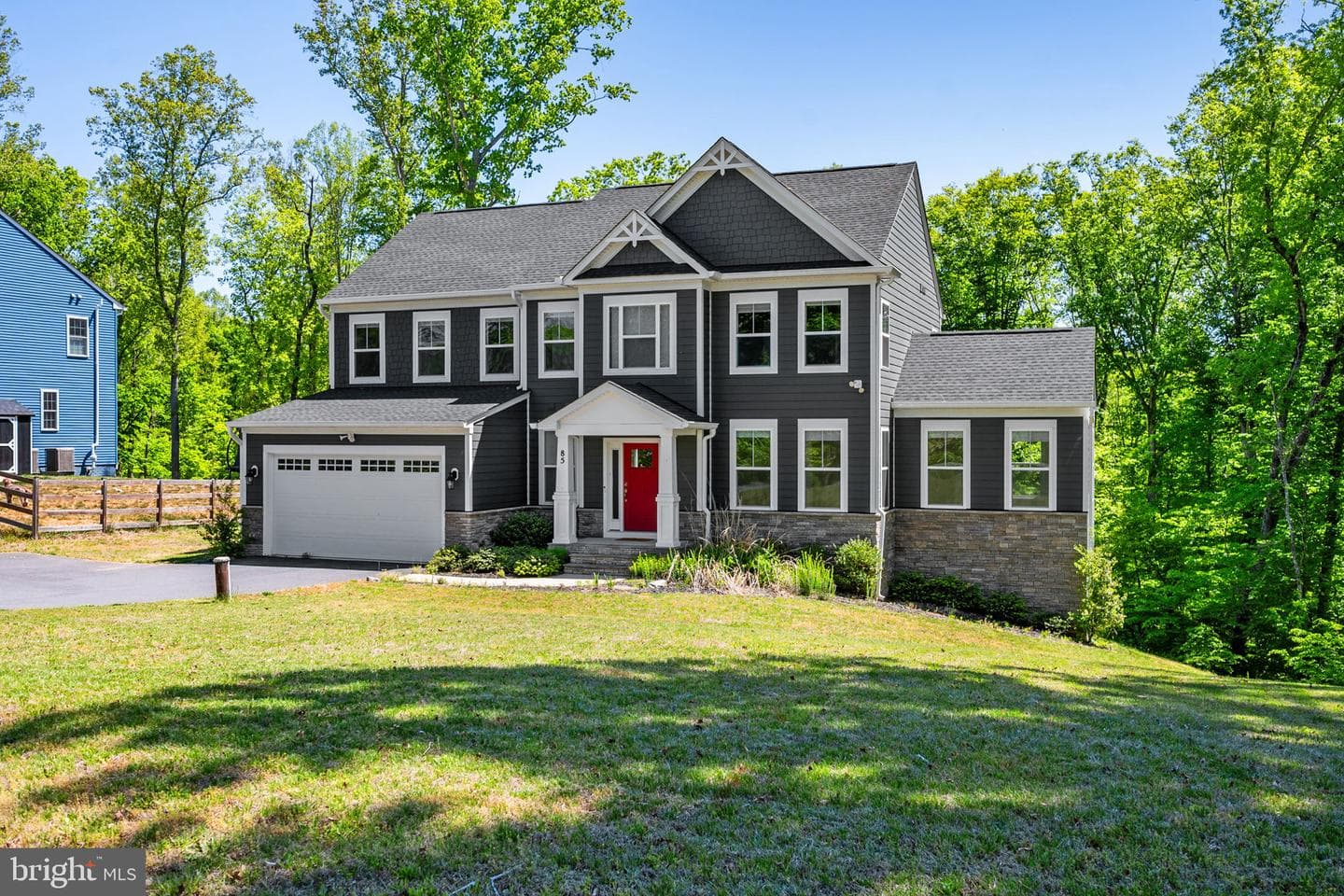 85 Hopewell Drive photo 3