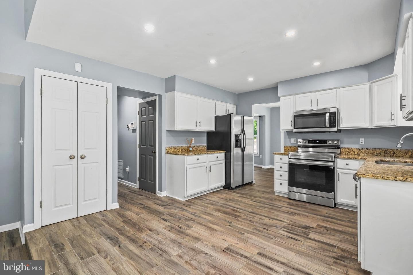44 Kelly Way photo 10