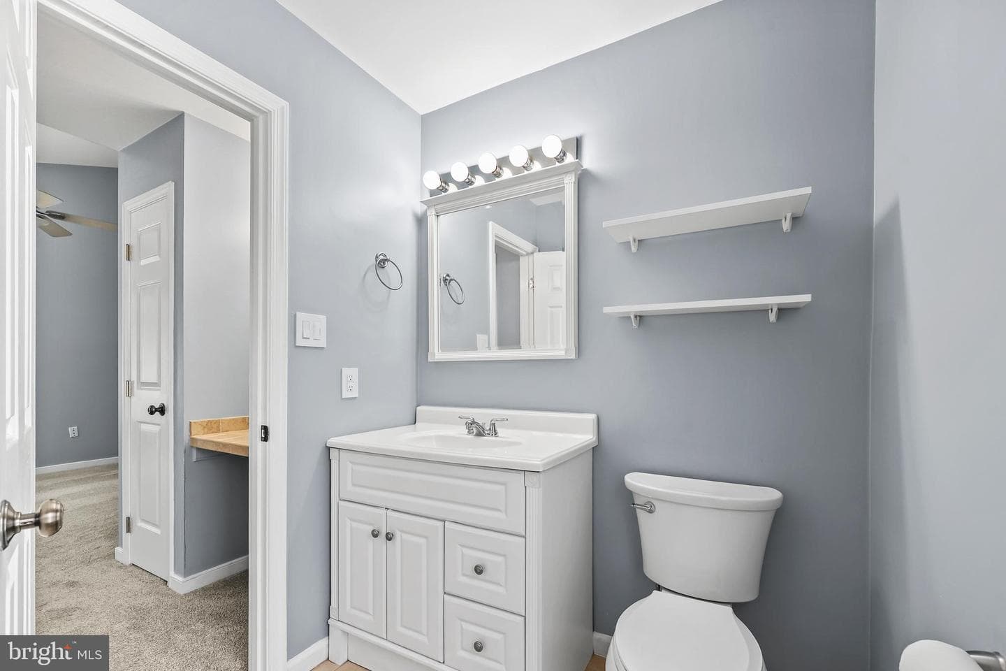 44 Kelly Way photo 23