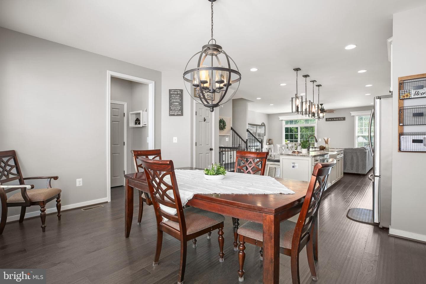 118 Thresher Lane photo 8