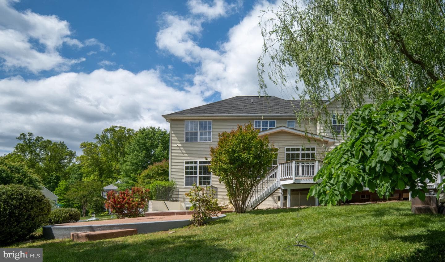 8 Saint Richards Ct photo 5