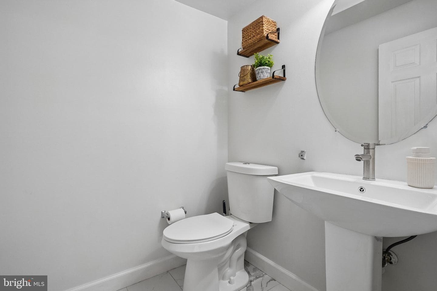 9 Remington Court photo 22