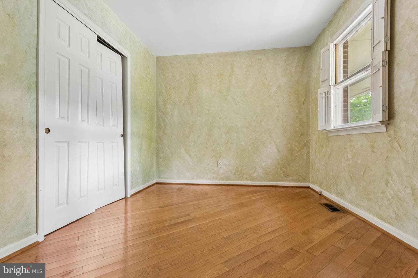 5 Greenridge Drive photo 15