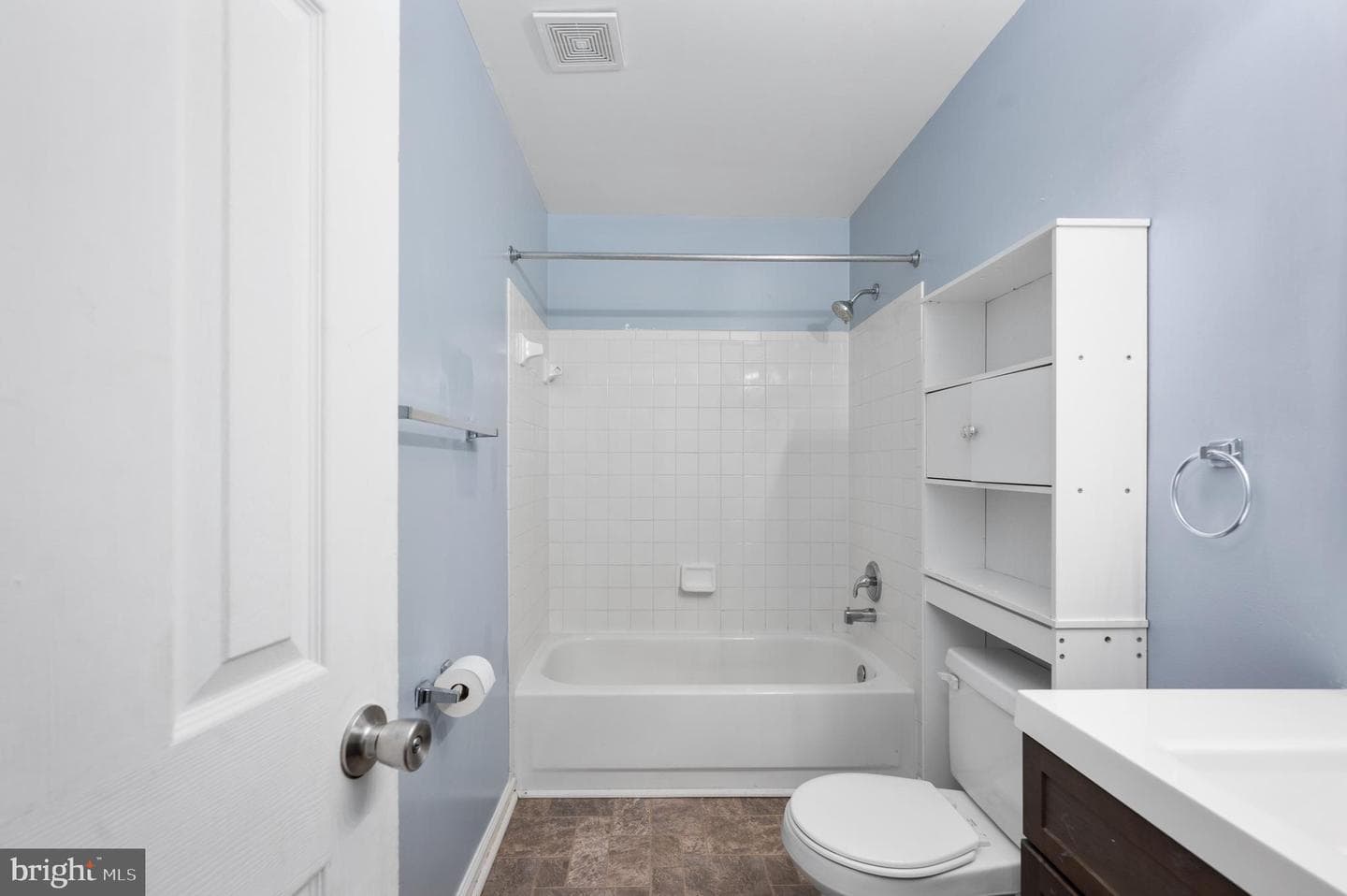 410 Fair Oaks Avenue photo 24