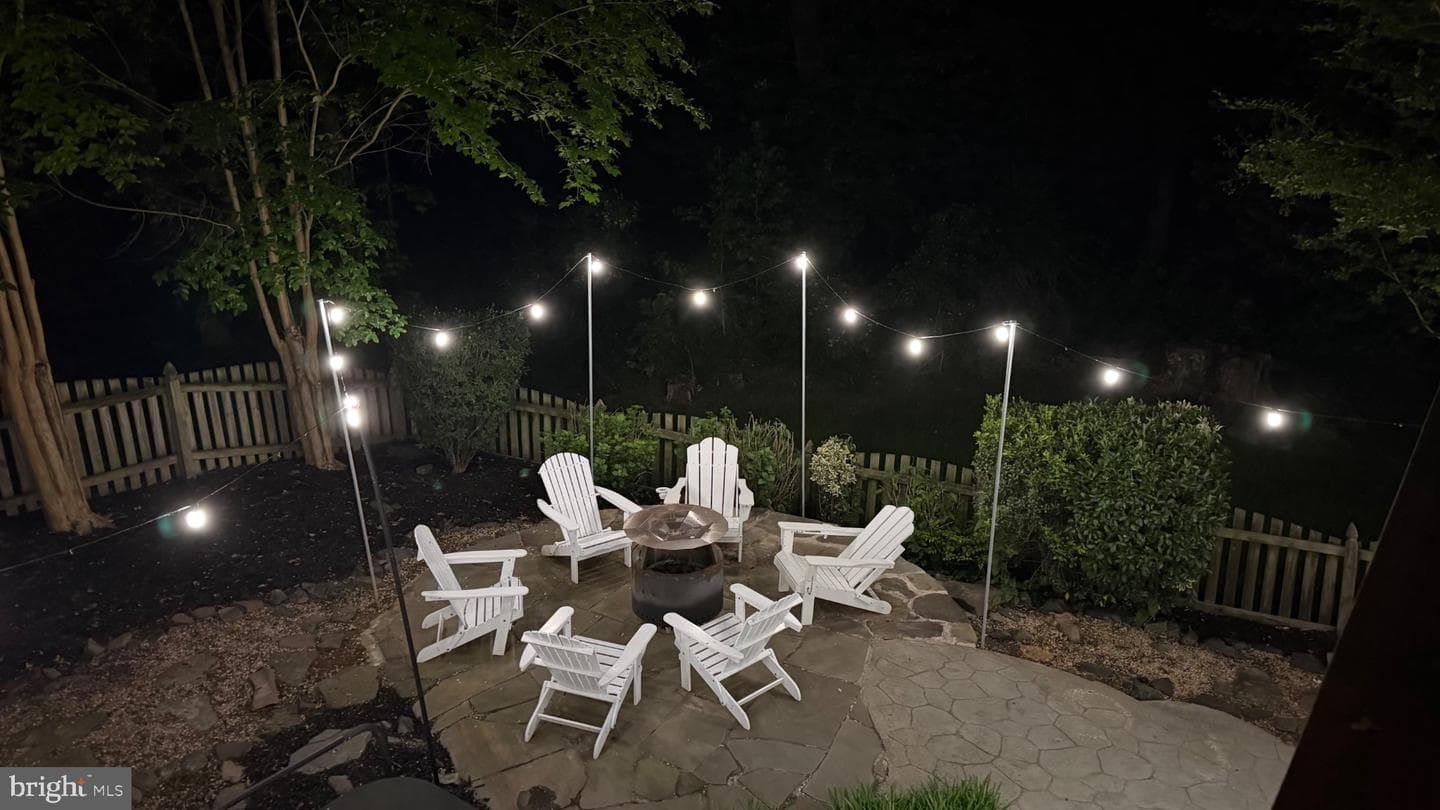 12 Pin Oak Court photo 41