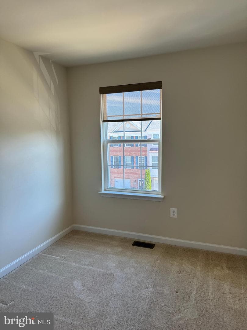 708 Bunker Lane photo 20