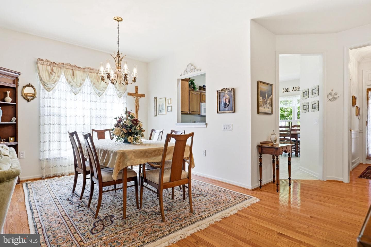 9 Linden Court photo 14