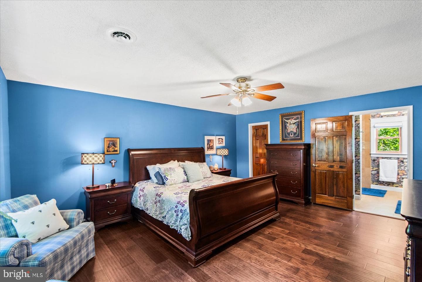 2 Greenhaven Court photo 28