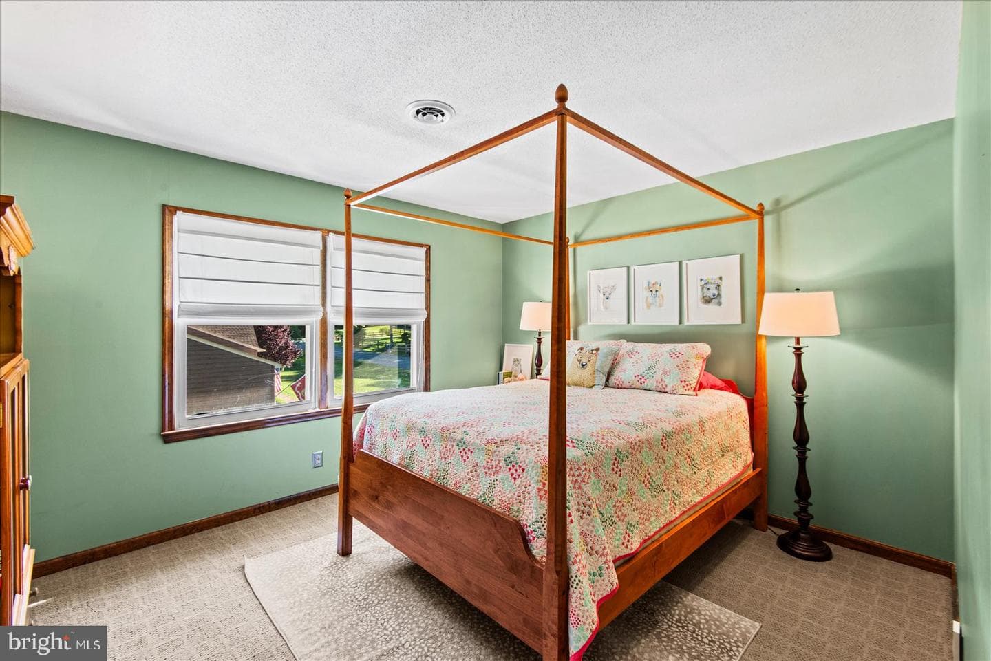 2 Greenhaven Court photo 37