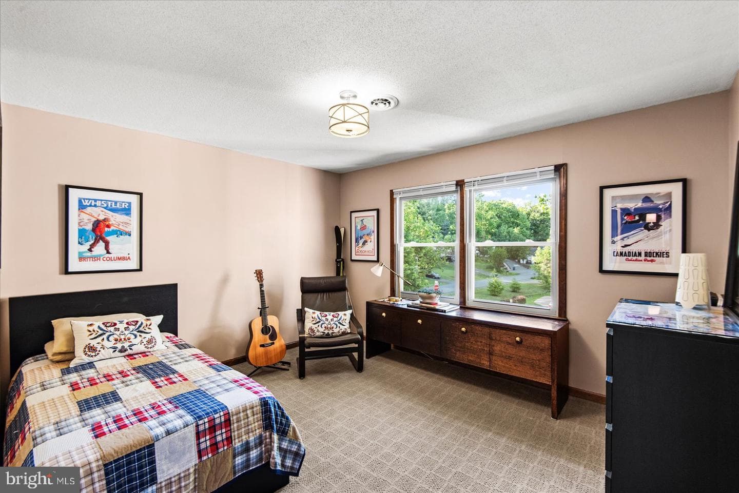 2 Greenhaven Court photo 40