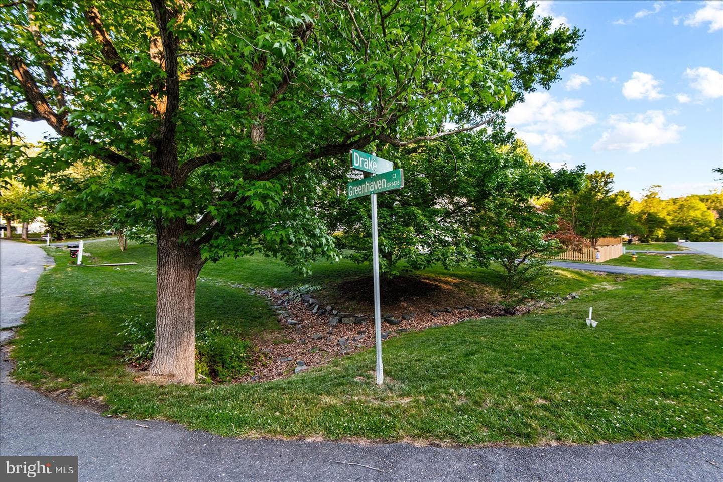 2 Greenhaven Court photo 59