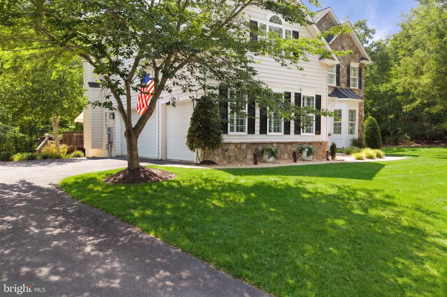 335 Gentle Breeze Circle photo 8