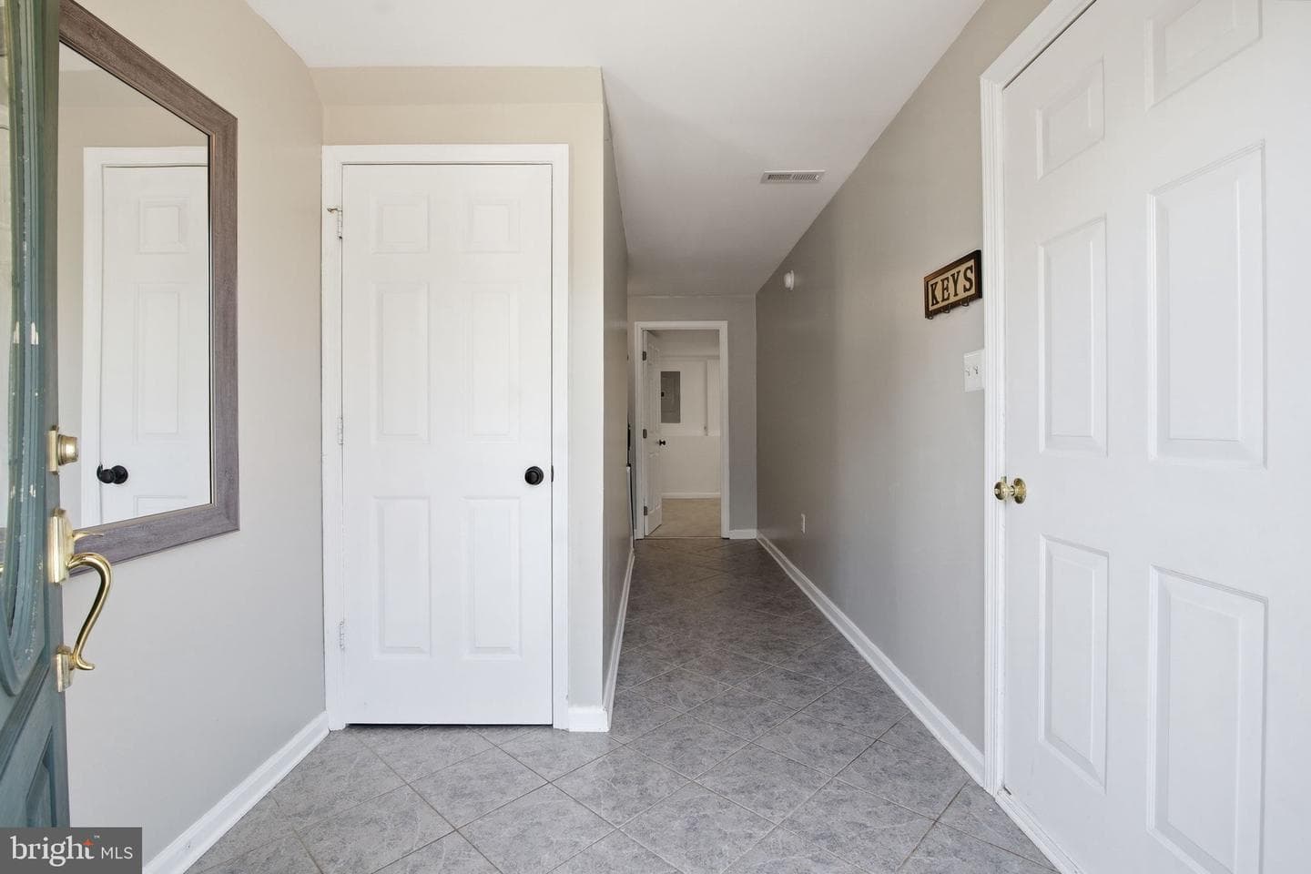309 Barrows Court photo 4