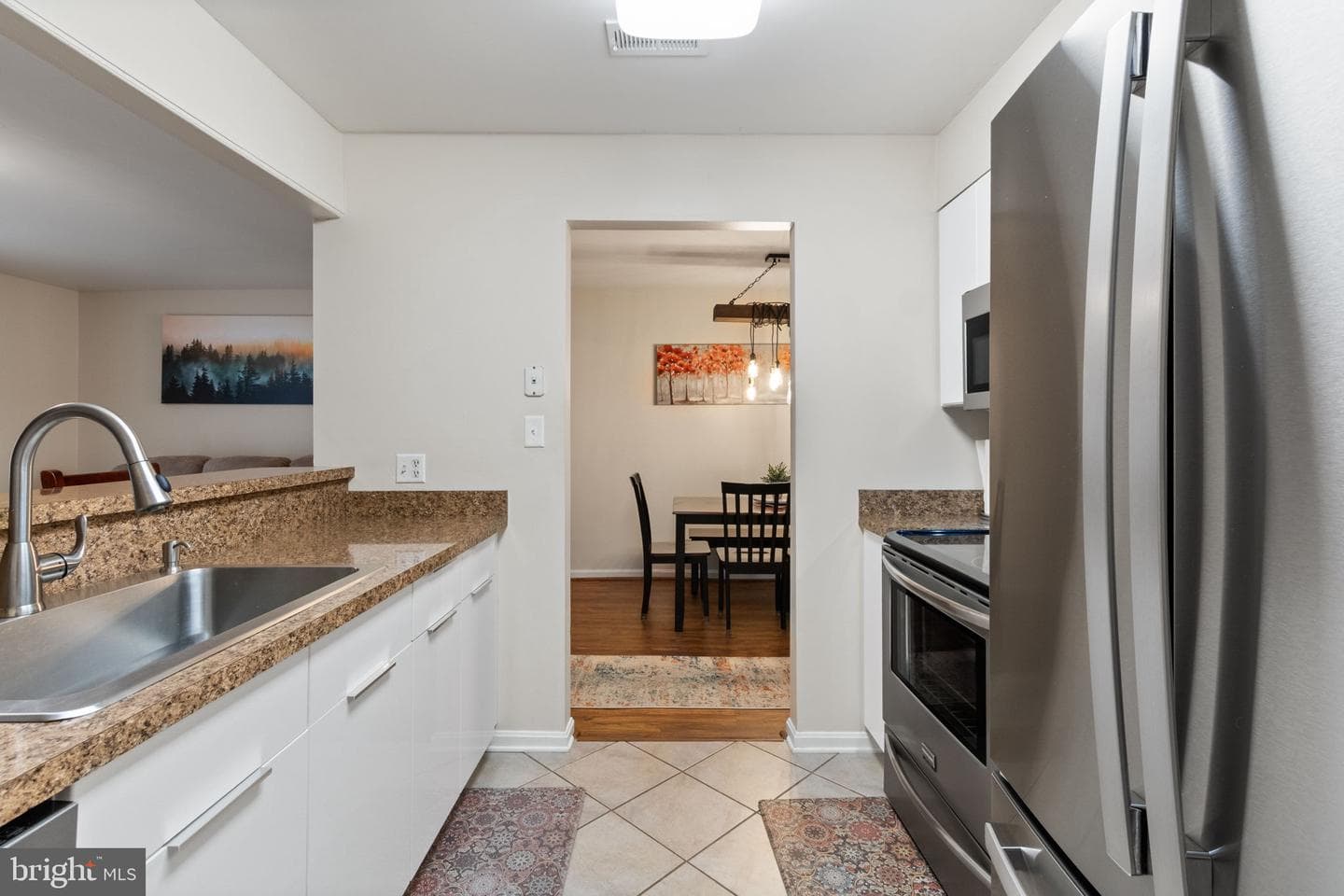 131 Matthew Court photo 12