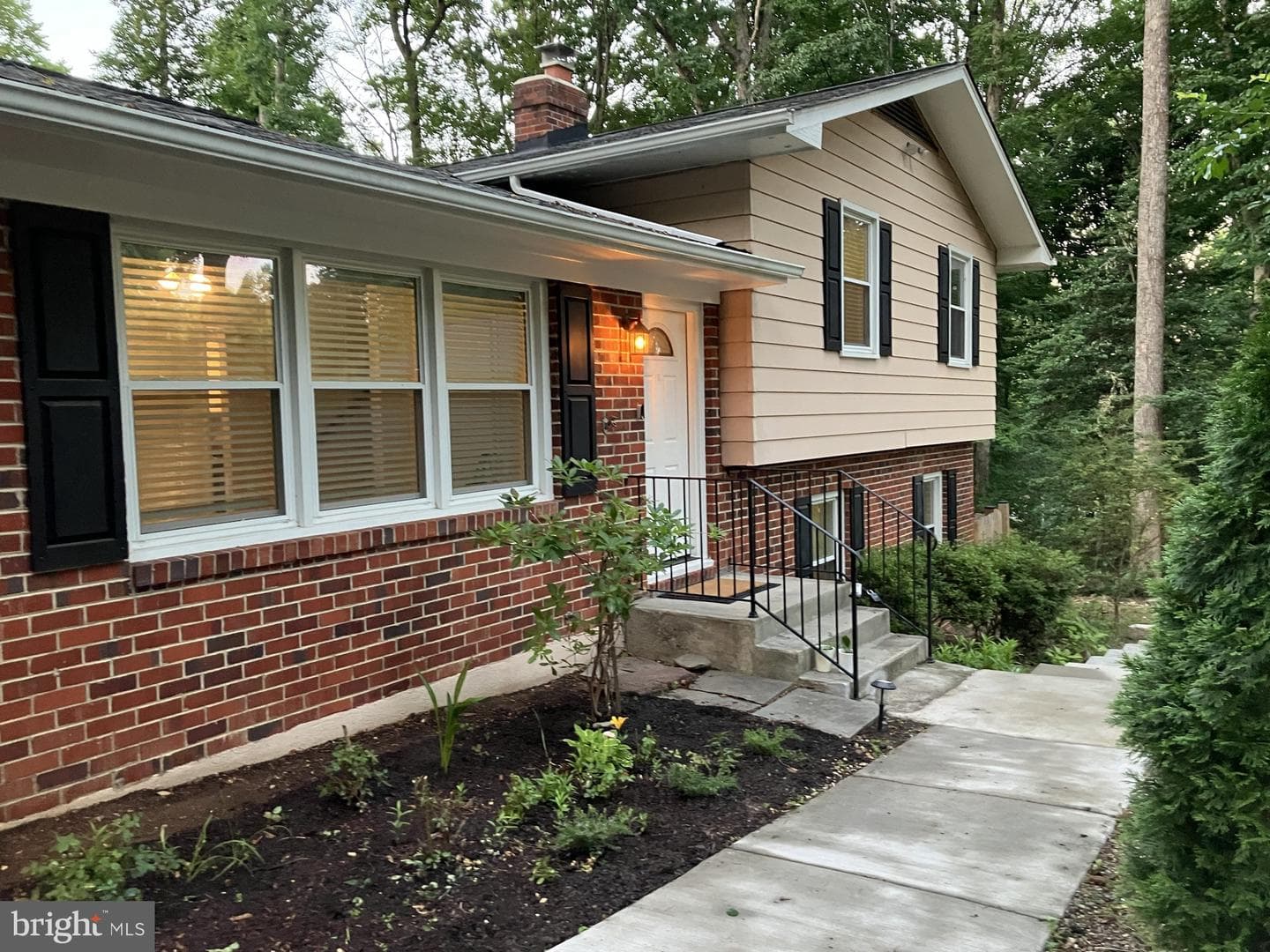 1308 Washington Drive photo 2