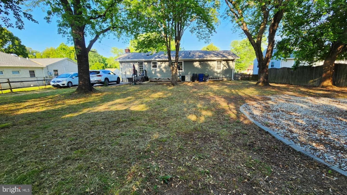913 Eastern View Drive photo 27