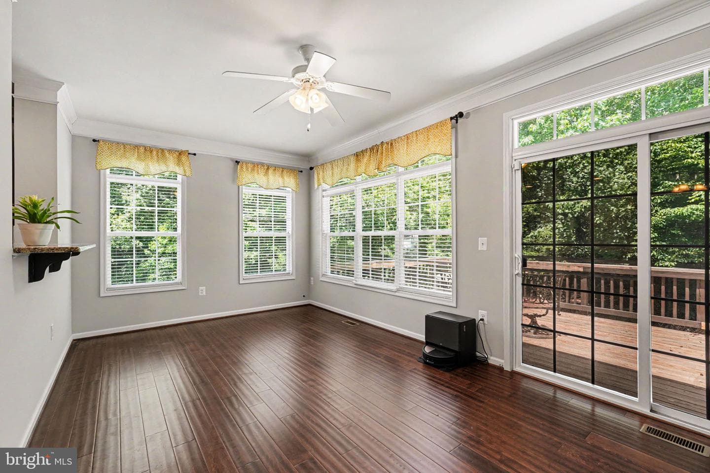 60 Crowncrest Road photo 40
