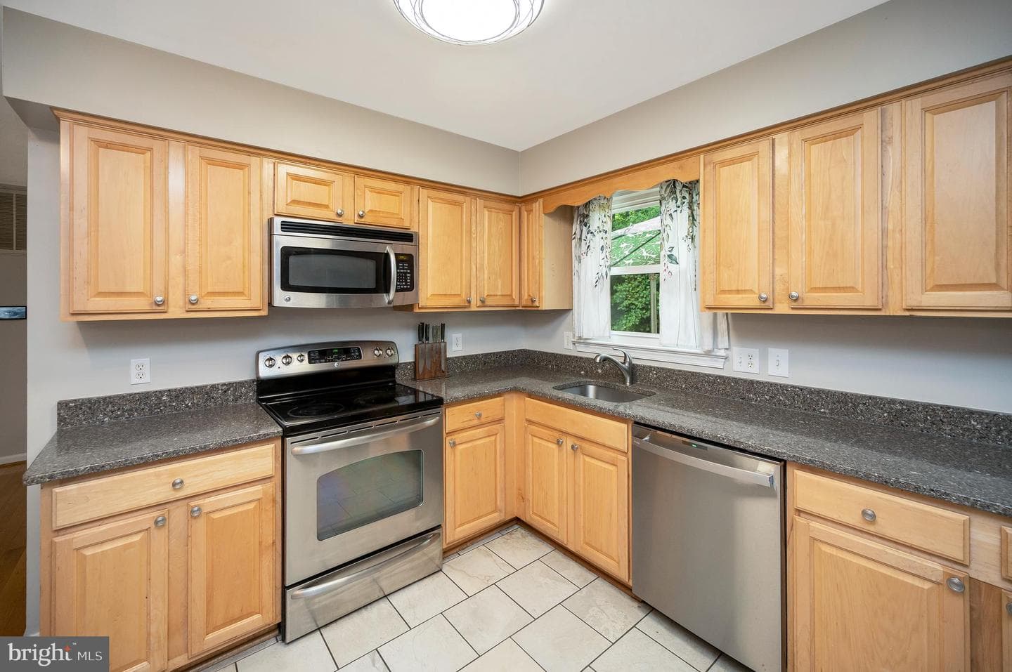 679 Cropp Road photo 16