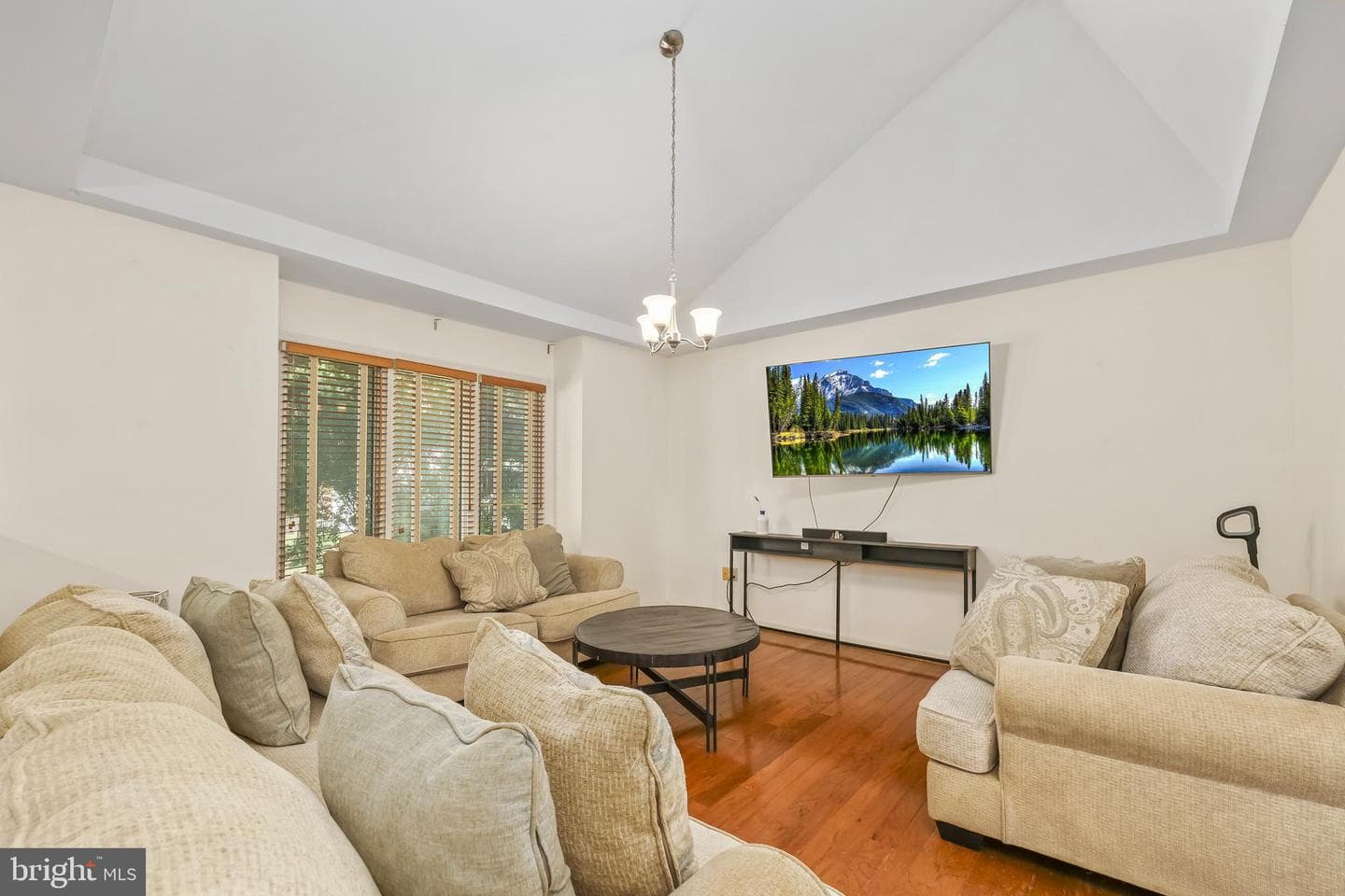 602 Galveston Road photo 24