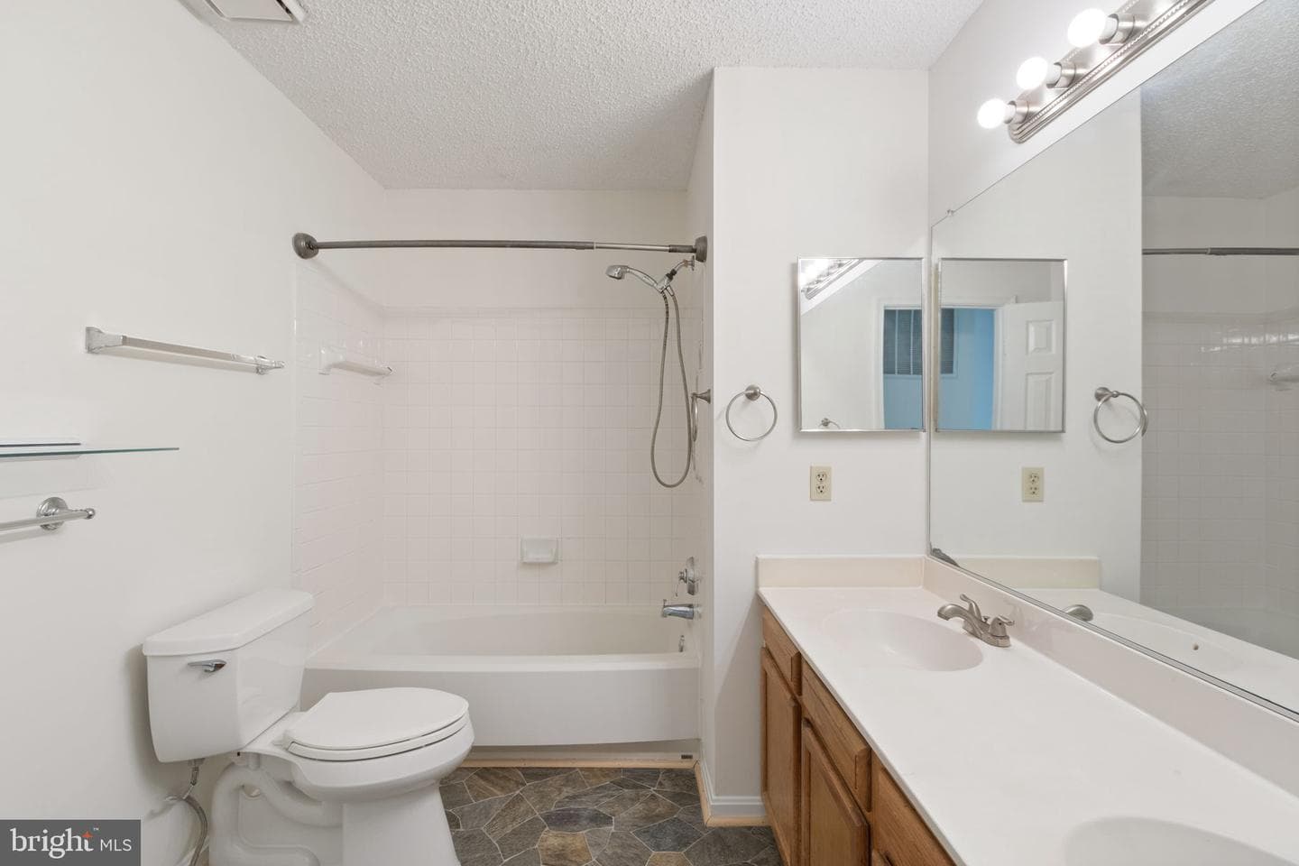19 Puritan Pl photo 22