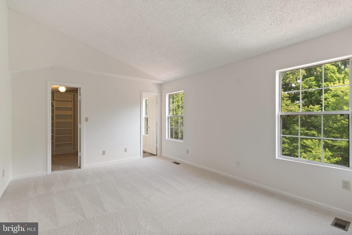 19 Puritan Pl photo 24