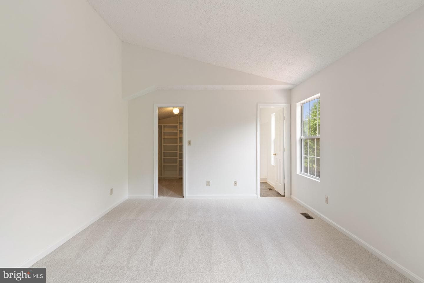 19 Puritan Pl photo 25