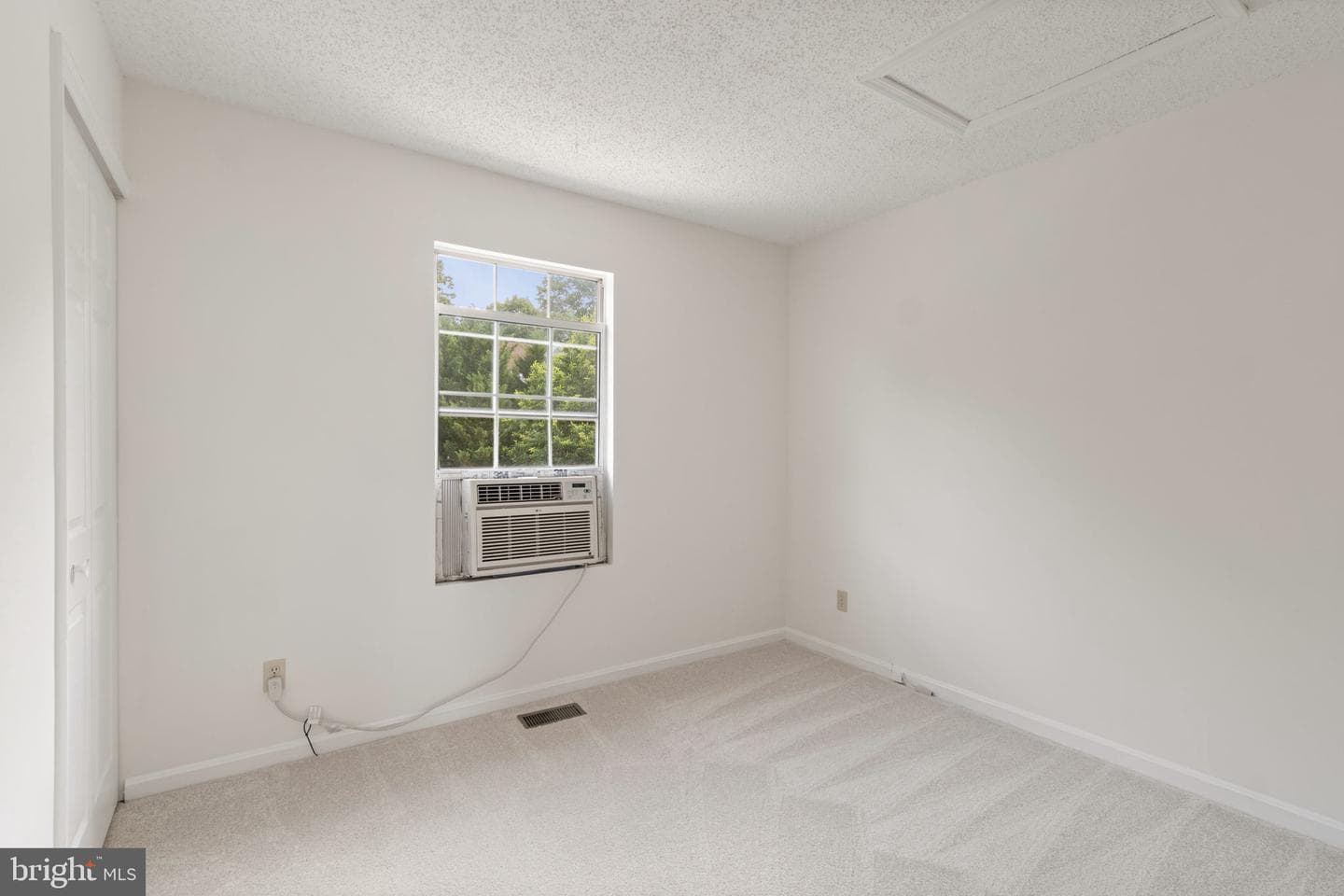 19 Puritan Pl photo 30