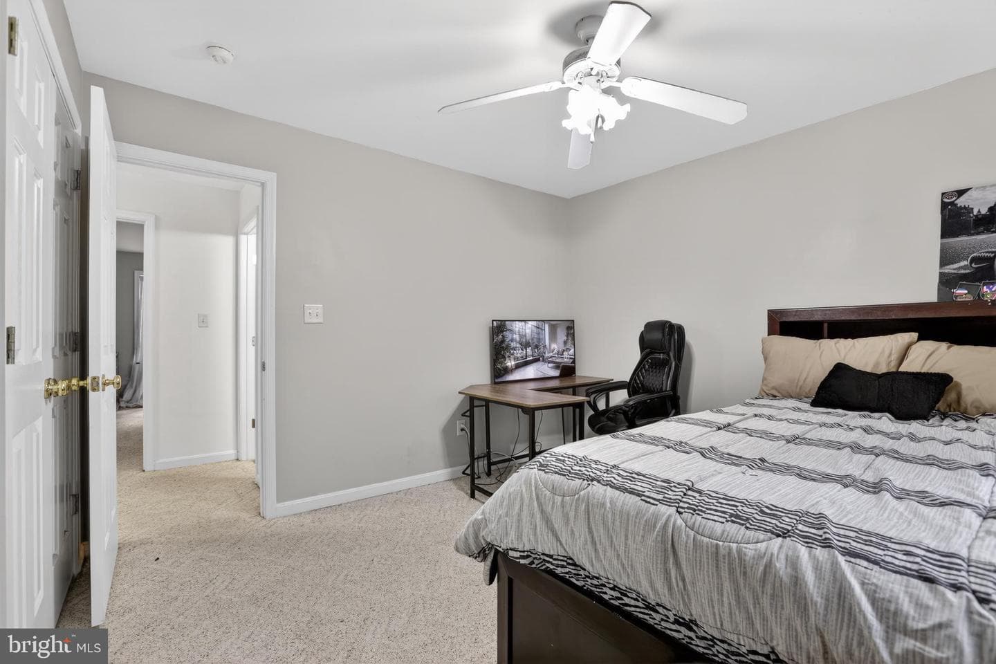 11 Holly Brooke Court photo 20