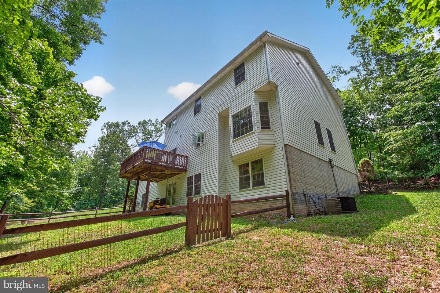 11 Holly Brooke Court photo 28
