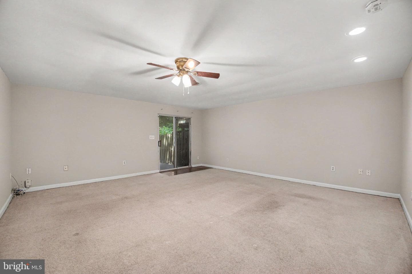 404 Kings Crest Drive photo 28