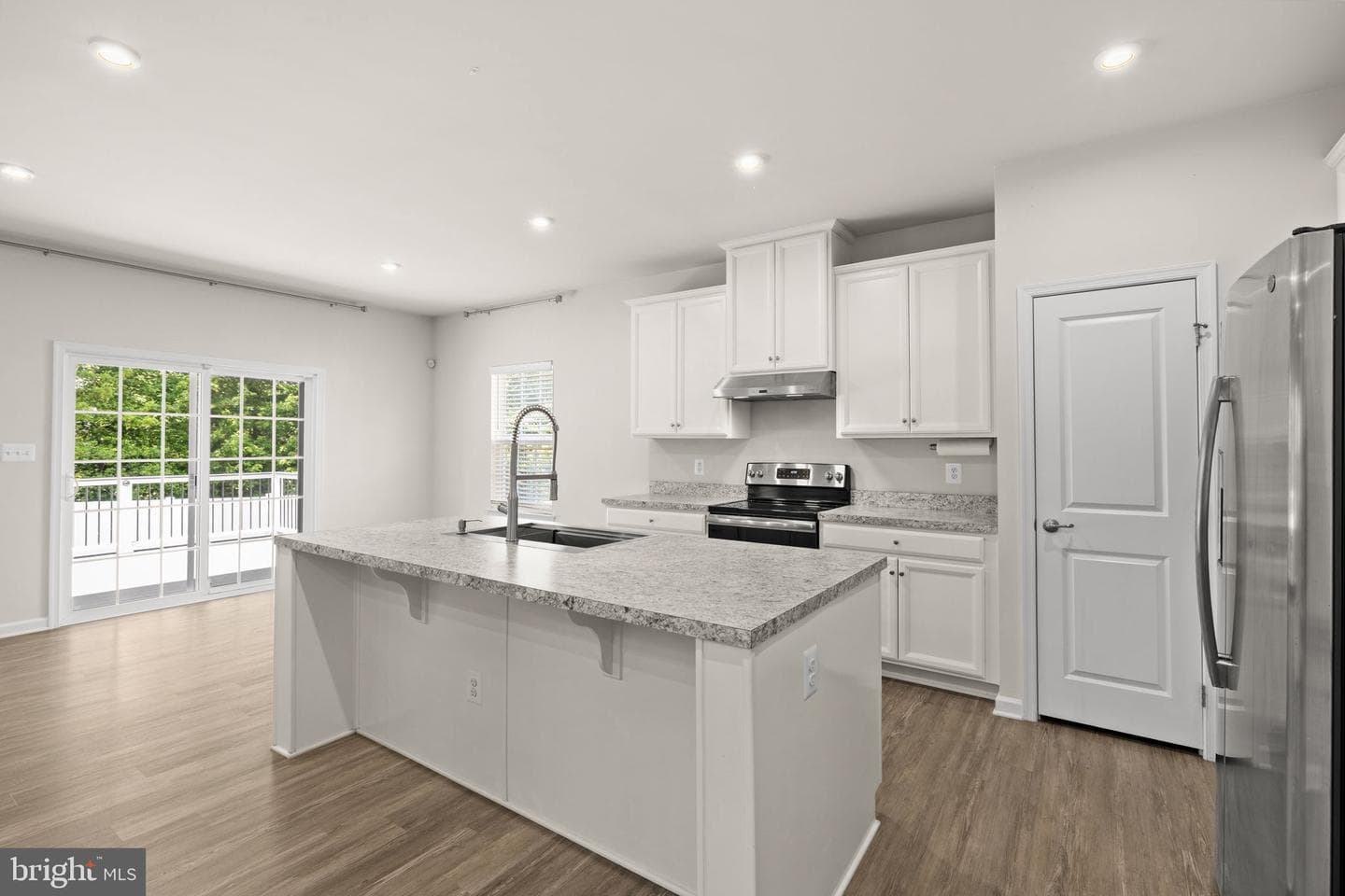 124 Brooke Village Drive photo 7