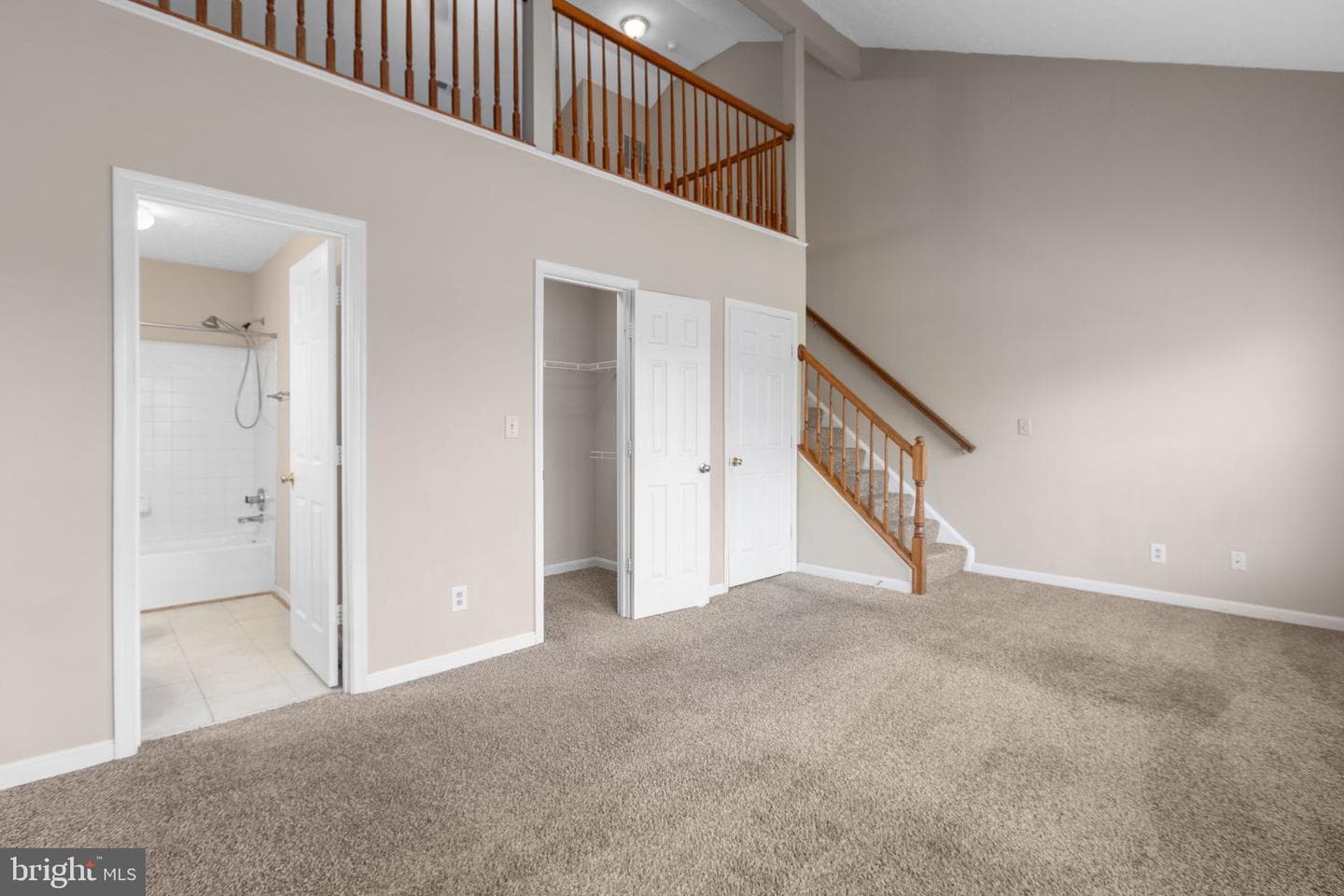 204 Sterling Court photo 16