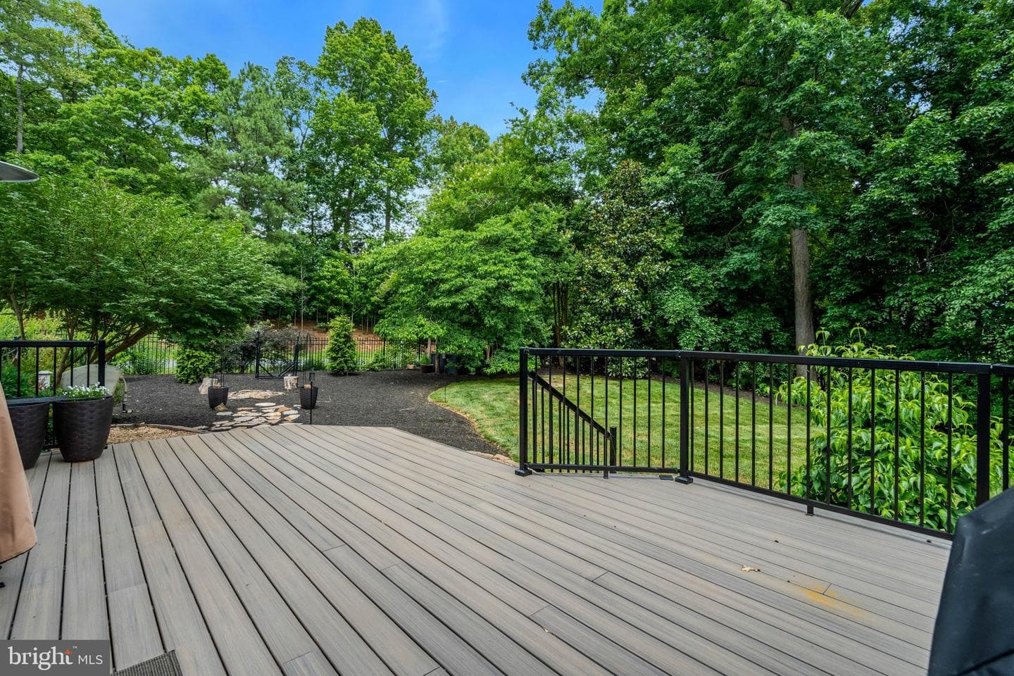 3 Planters Place photo 58