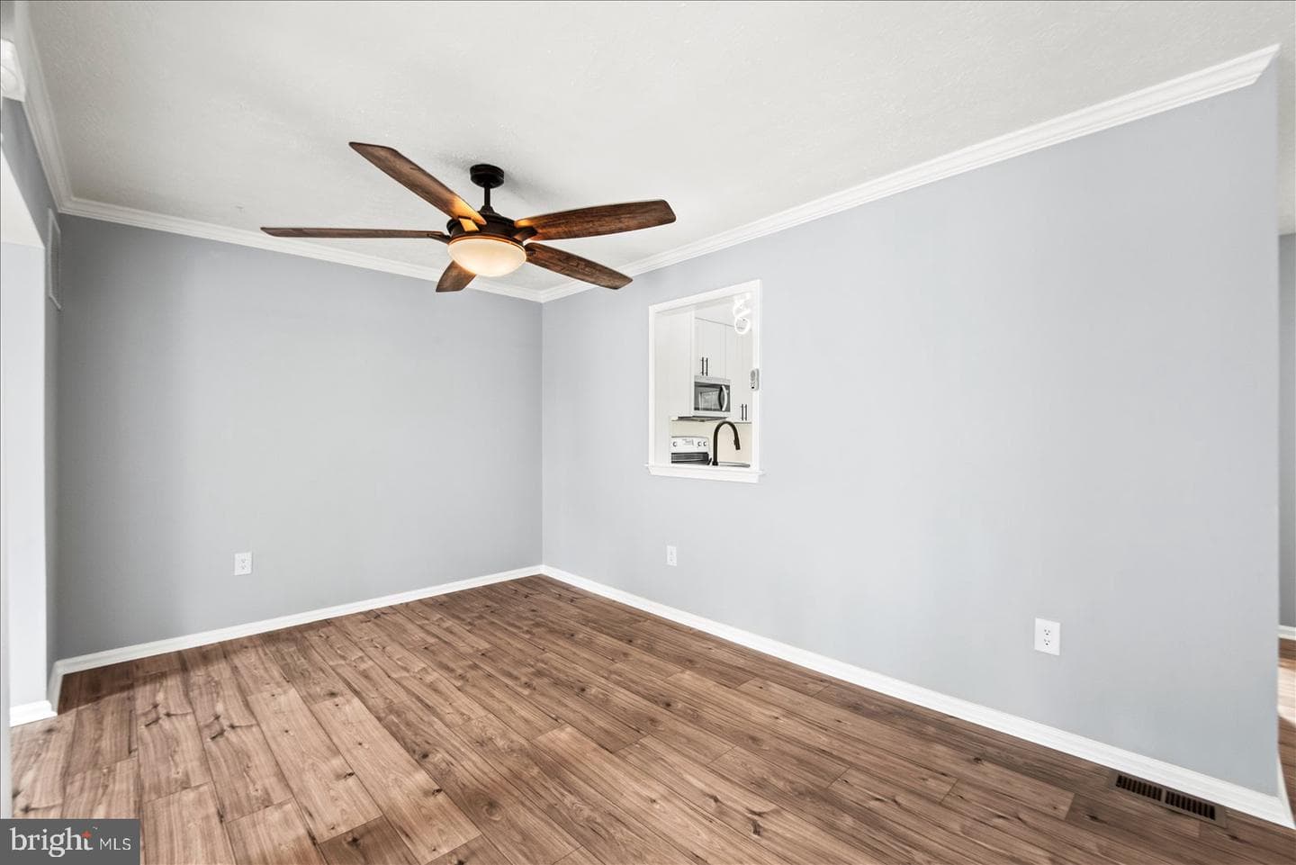 107 W Park Dr photo 14