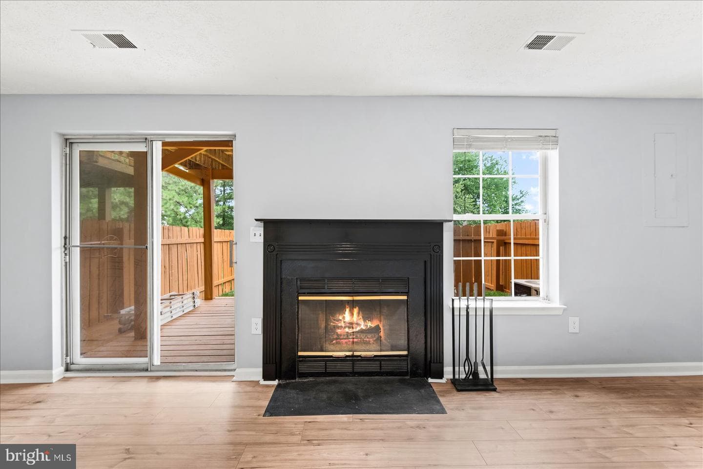 107 W Park Dr photo 18