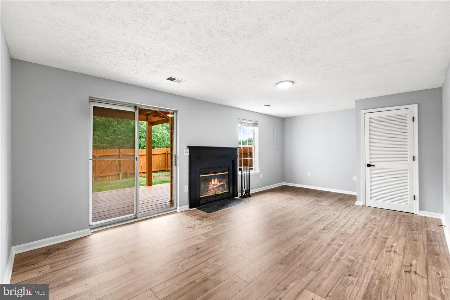 107 W Park Dr photo 21