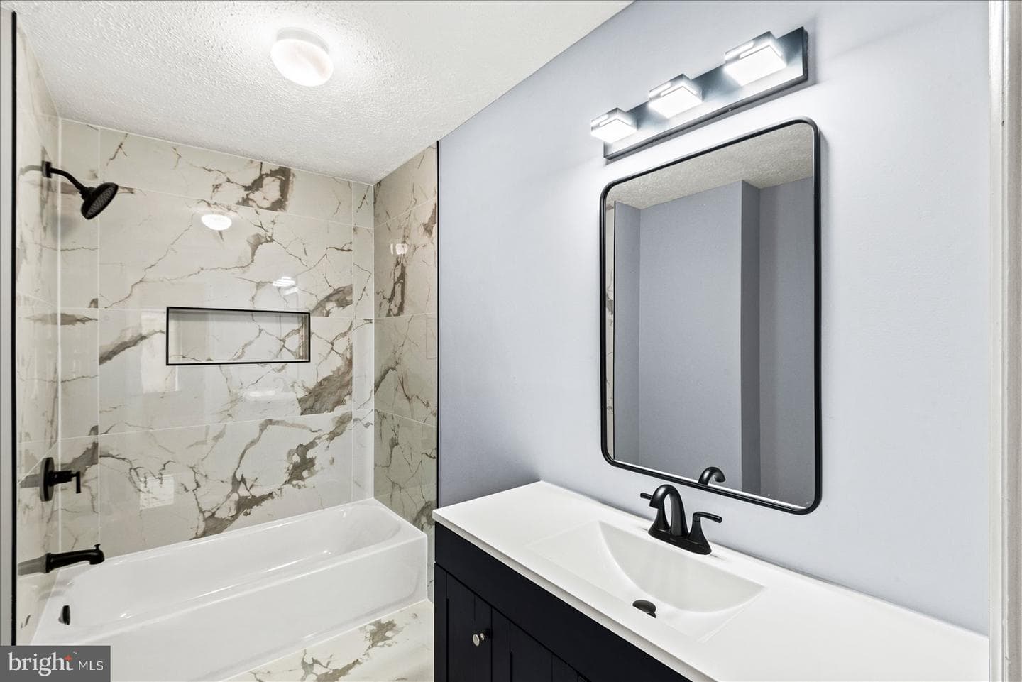 107 W Park Dr photo 36
