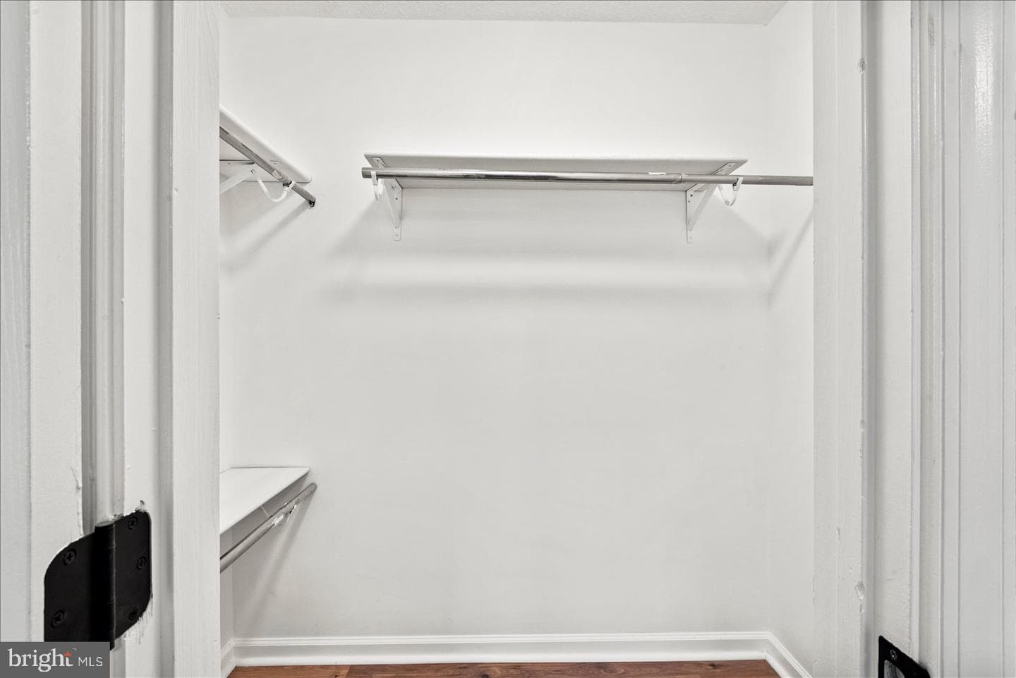 107 W Park Dr photo 37