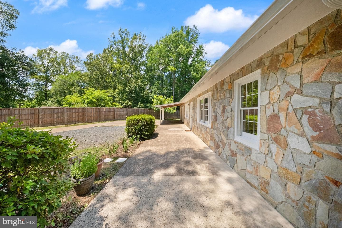 23 Walker Way photo 13