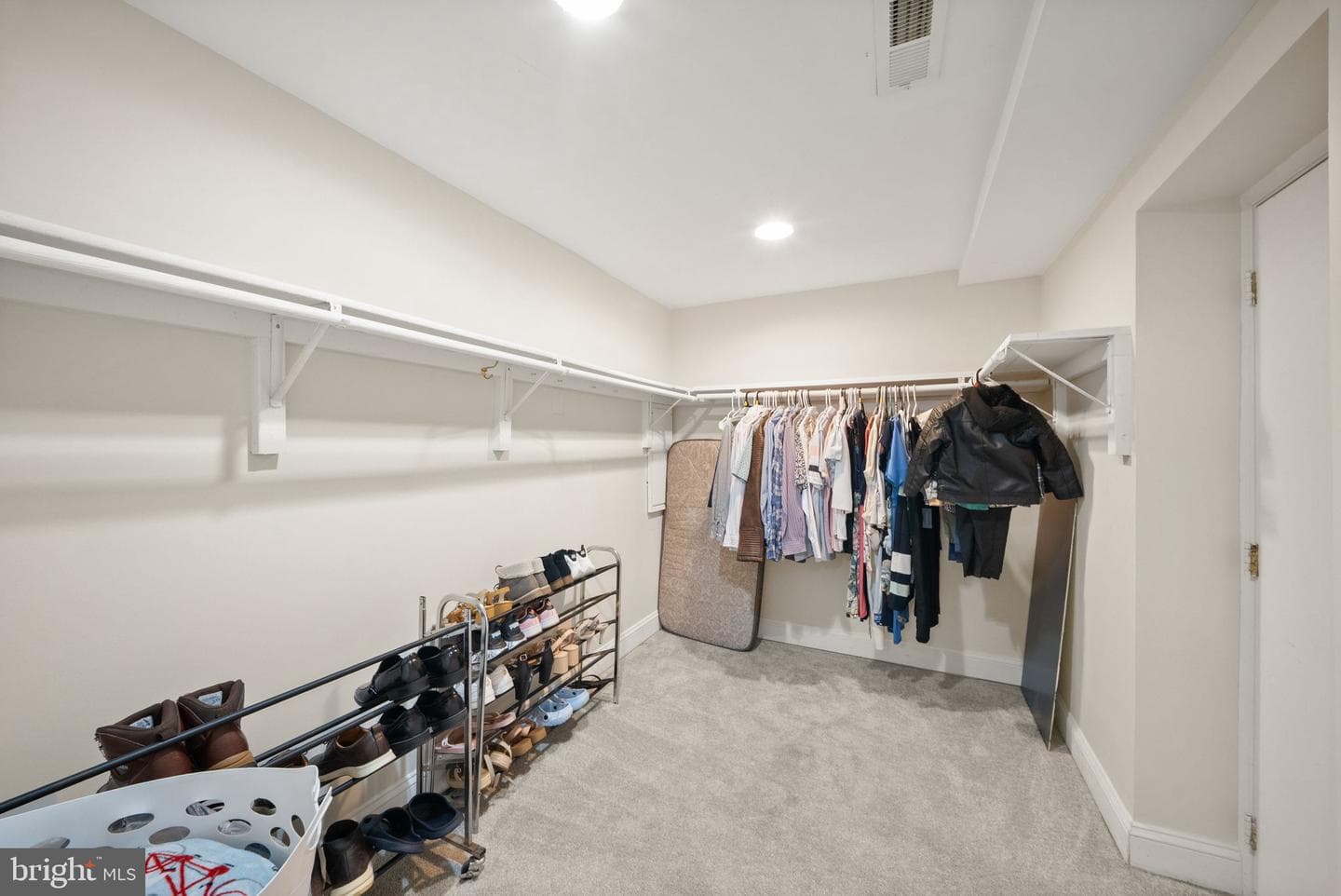 23 Walker Way photo 54
