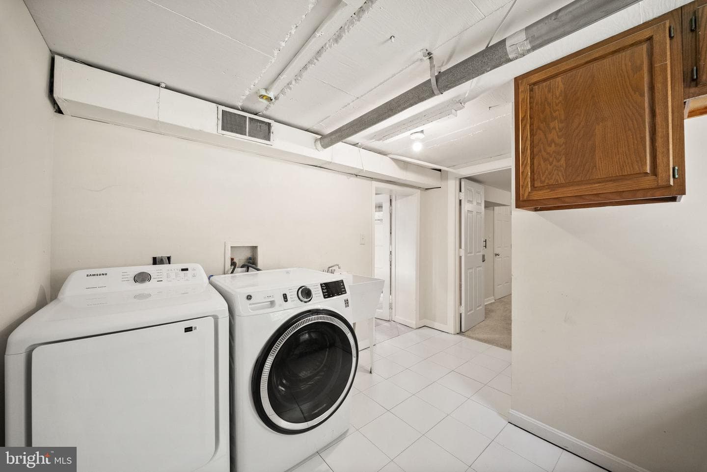 23 Walker Way photo 59