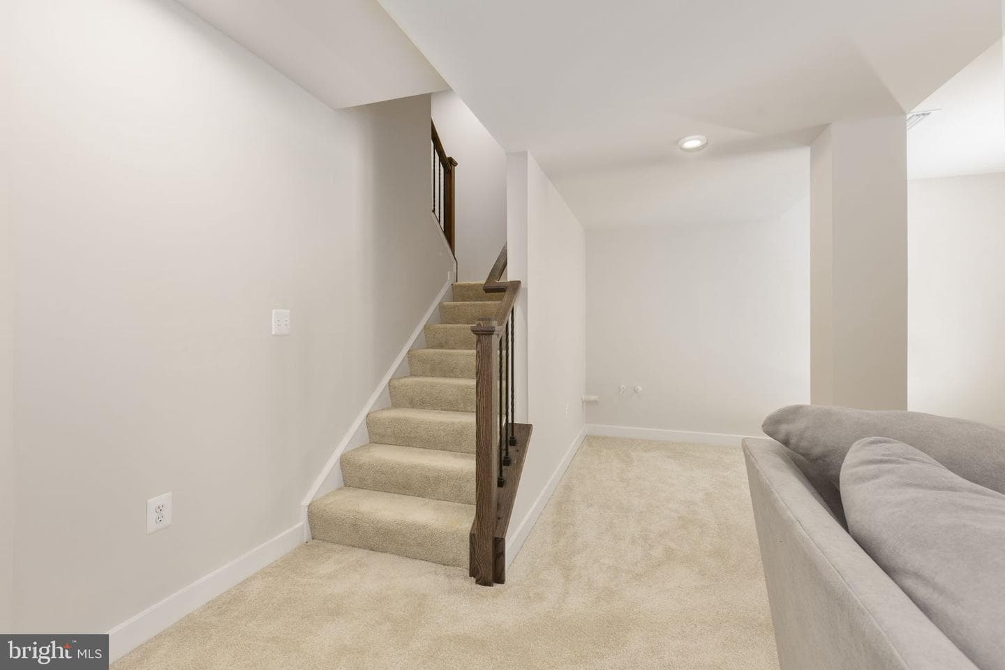 409 Vandegrift Road photo 69