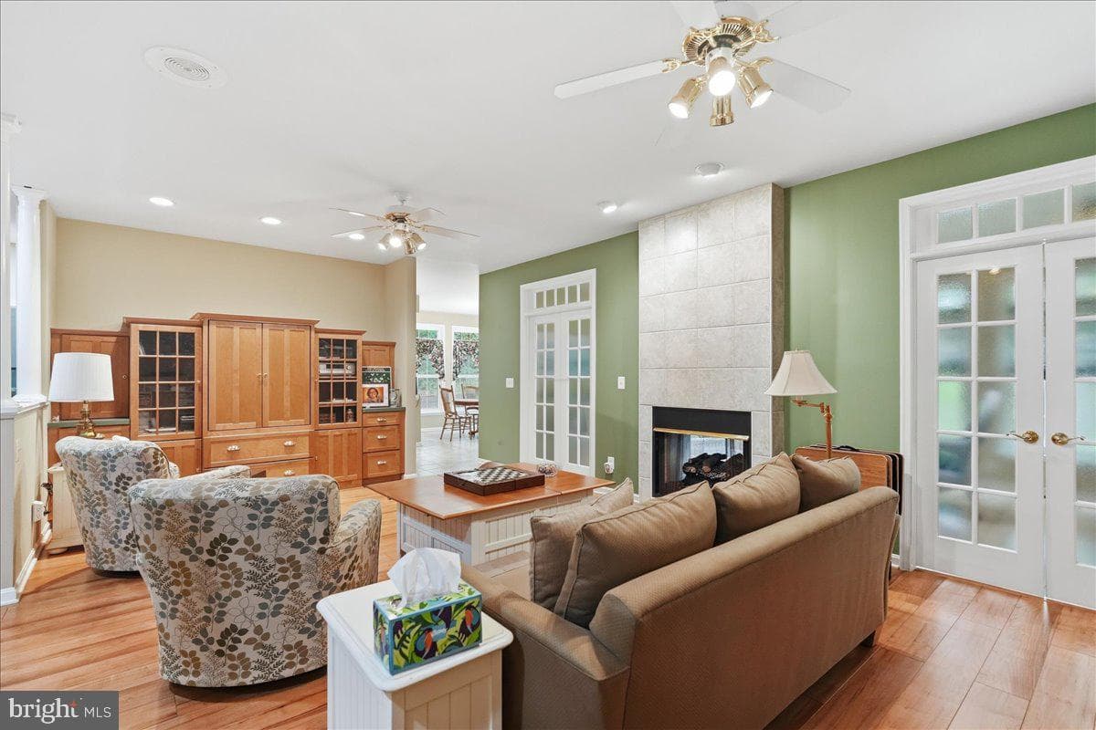 2286 Richmond Highway photo 4