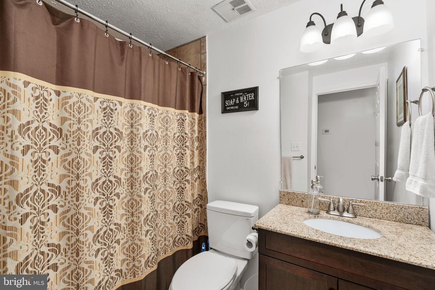 400 Collingwood Drive photo 29