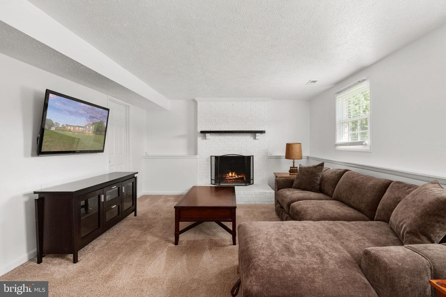 400 Collingwood Drive photo 5