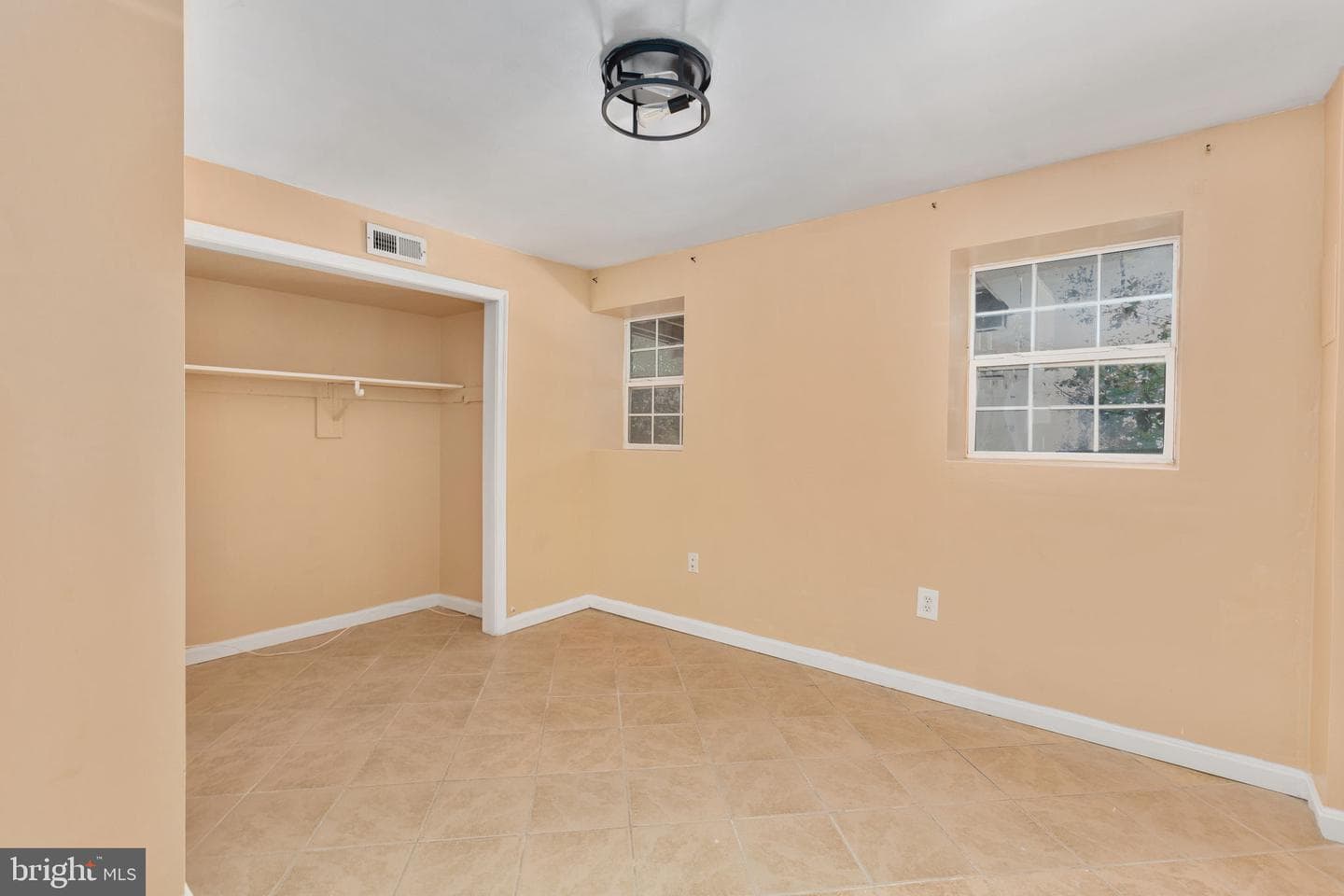 64 Greenridge Drive photo 13