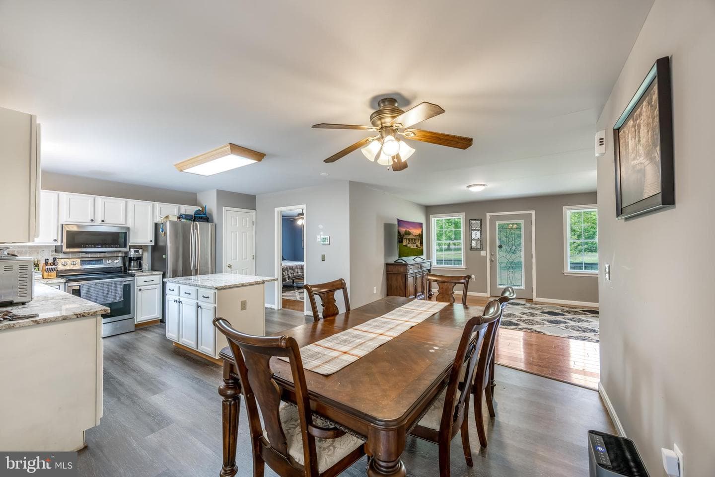 465 Spotted Tavern Road photo 15