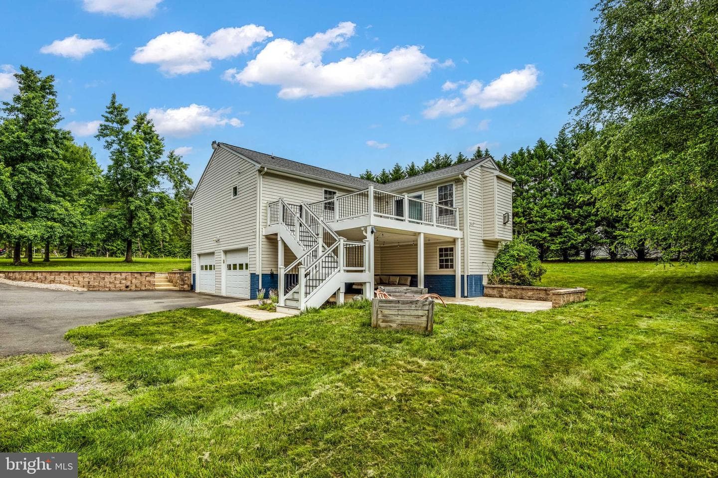 465 Spotted Tavern Road photo 32